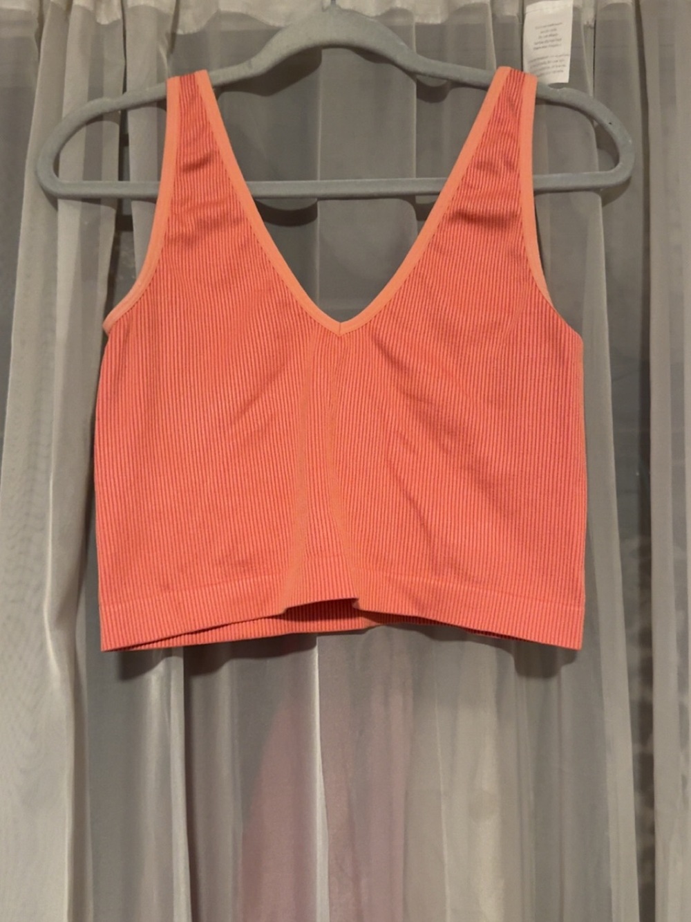 Women's Colsie Coral Ribbed V-Neck Crop Tank Top